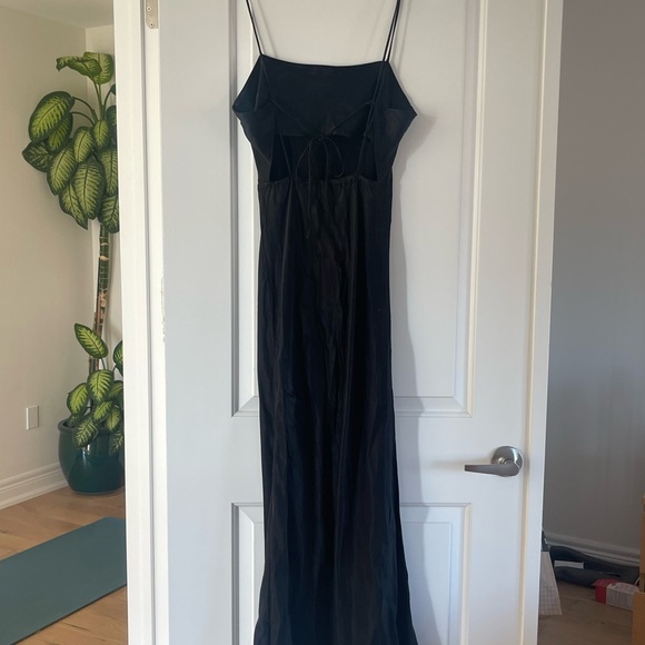 Dream dress in ASH @djerfavenue so beautiful and soft! - Picture 4 of 5